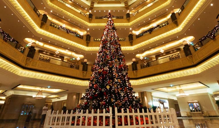 درخت 11 میلیون دلاری کریسمس ابوظبی